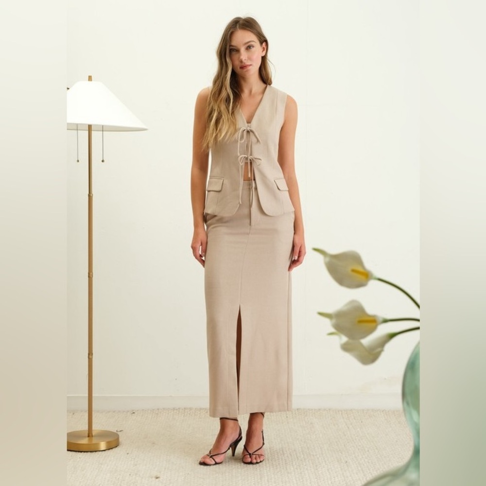 High Rise Front Slit Maxi Skirt in Beige NWT
